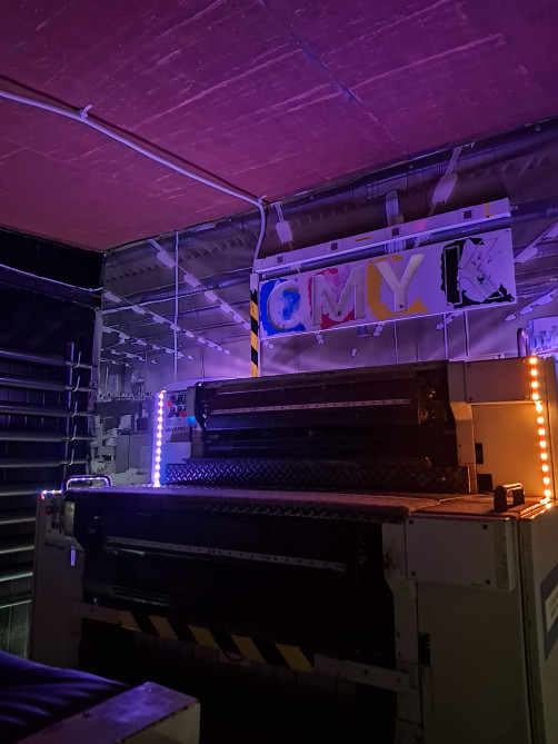 Zdjęcie przedstawiające fragment wnętrza pokoju Ostatnie Rozdanie · Jaskinia Hazardu