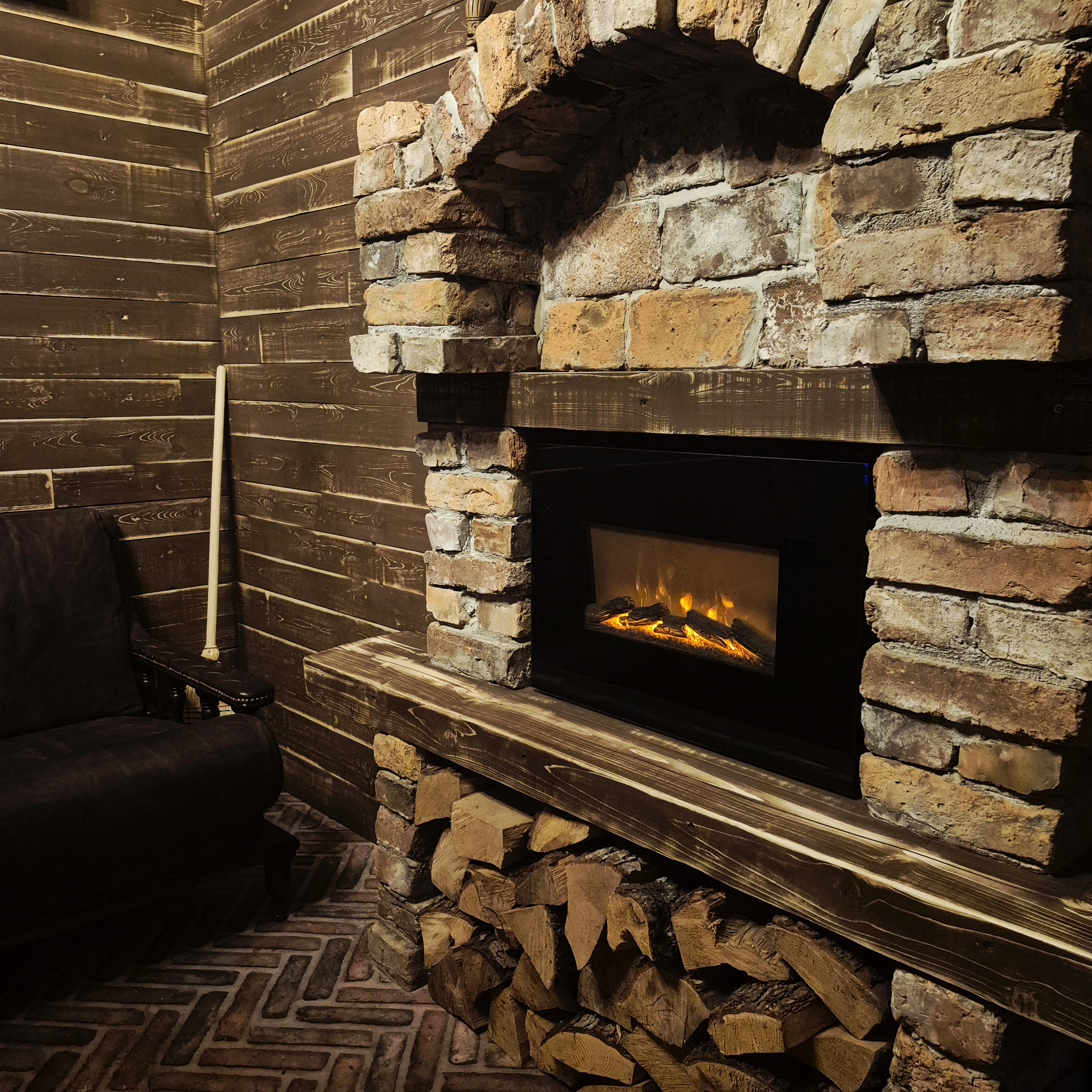 Zdjęcie przedstawiające fragment wnętrza pokoju Wikingowie · Amulety Mocy